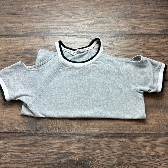 Victoria's Secret Gray and Pink Blouse - Picture 4 of 4